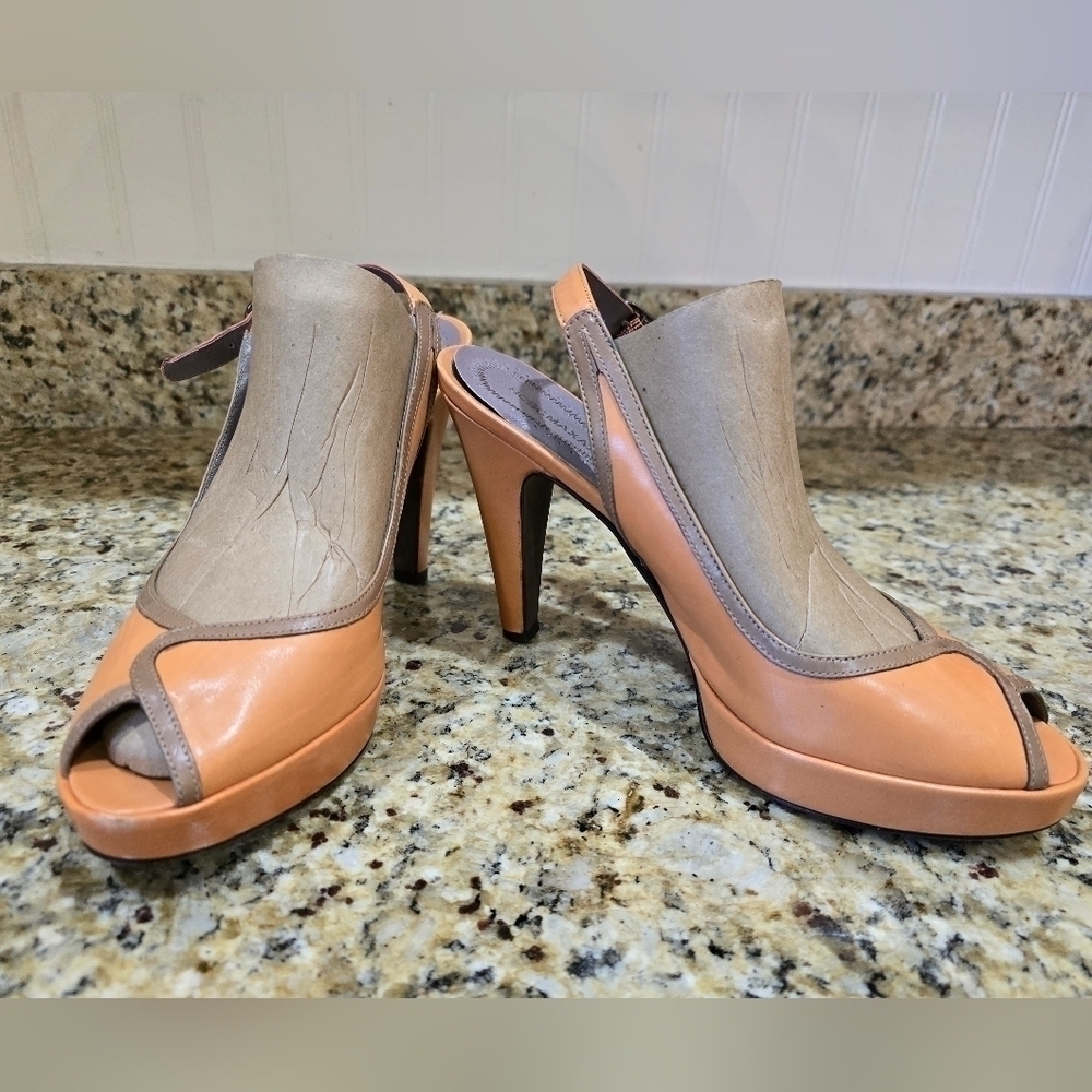 BCBG LEATHER ORANGE HIGH HEELS SLINGBACK OPEN TOE DESIGNER AUTHENTIC SIZE 8